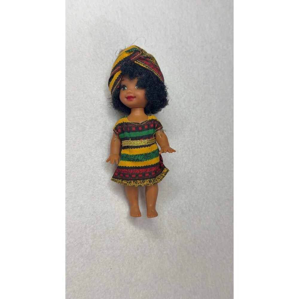 Vintage 1999 Barbie Kelly Club Kwanzaa Keeya Doll Mattel African American